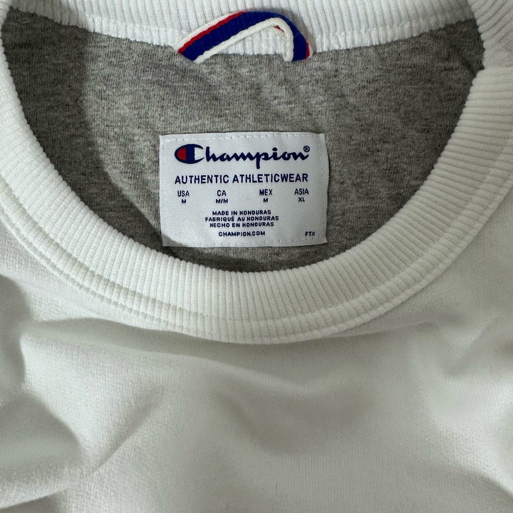 Champion Size Medium White Crew Neck Pull Over Sweater - Picture 6 of 7